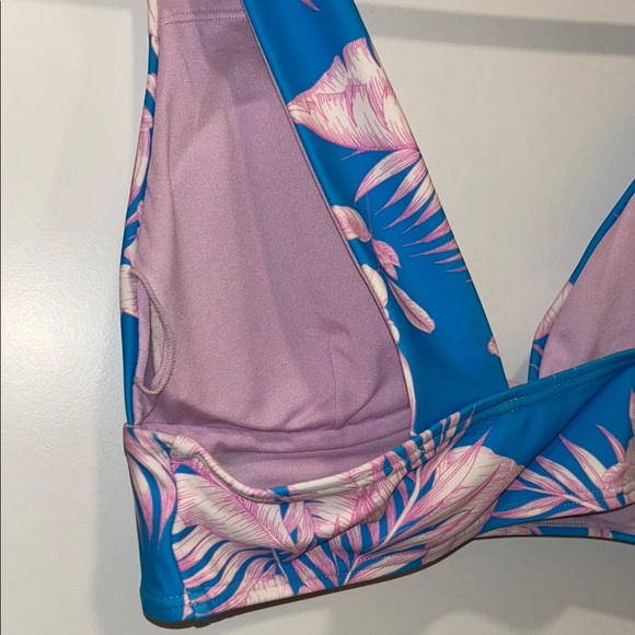 Tropical Blue and Pink Bikini Top - Picture 5 of 6